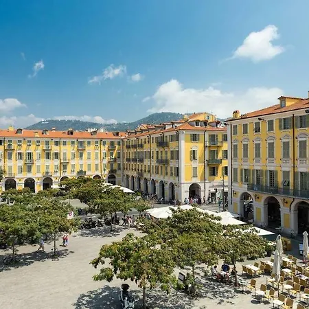 Διαμέρισμα Riviera Charming Flat Old Town